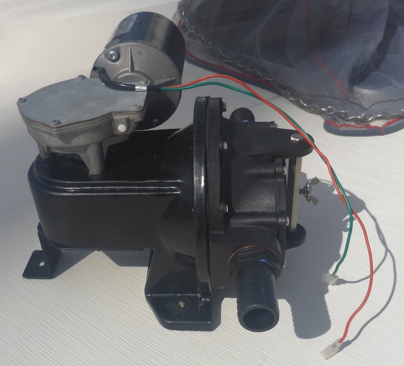  Amel Super Maramu 2000 Bilge pump Reya or AMFA MARINA ZZ 